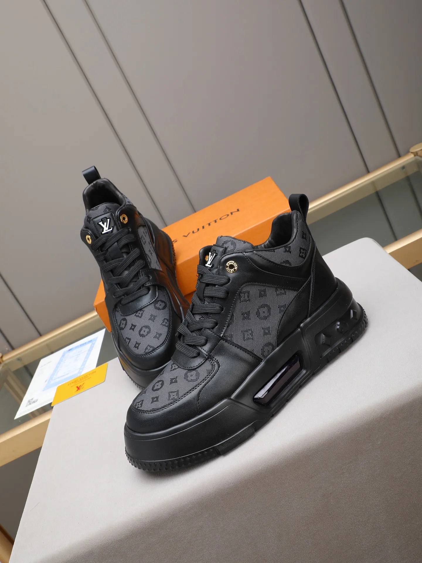 PP460 High Top Men's [LV] Autumn and winter high top classic hot style💝 👣👣Perfect last shape, beautiful design style 💋 💋This winter is no longer cold😢😢Cow leather➕LV special material➕Breathable sheep lining➕Non-slip and wear-resistant foam air cushion outsole🎩A must-have for fashionable men❗Number: 38-44 (45 custom-made) The real thing looks better🎬The real thing looks better👅, 5 colors to choose from